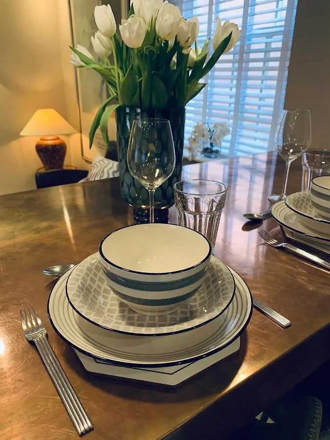 The Mews Cottage, With Parking, Yarm Apartman